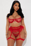 Ensemble lingerie brodé Claudia 3 pièces – Rouge
